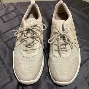 Timberland hoverlite sneakrs size 7.5